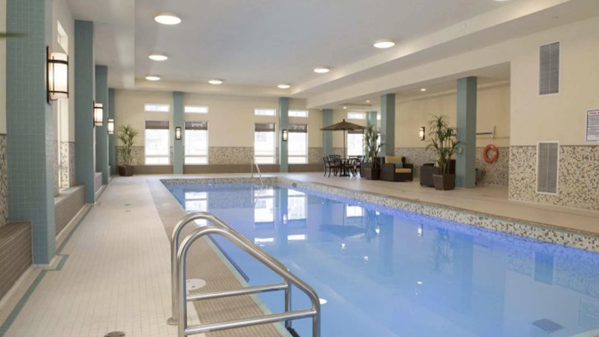 The indoor pool at Sage Hill senior living
